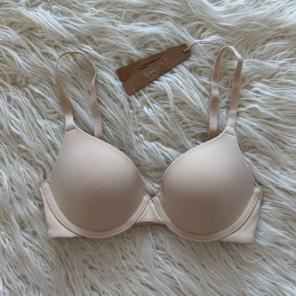 Skims Fits Everybody T-shirt Bra Sand Size 30B - Picture 2 of 7